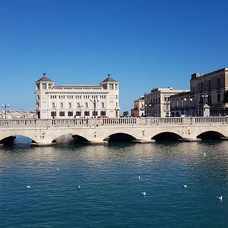 La Casa Di Nonna Dina Hébergement de vacances *